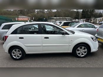 Used Kia Rio 2010 for sale - 77897432: Photo