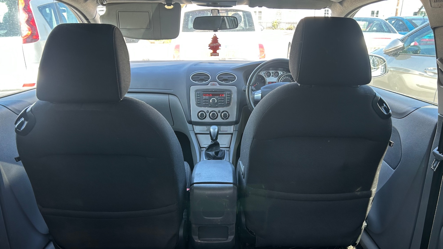 Used Ford Focus 2010 for sale - 78150428: Photo 11