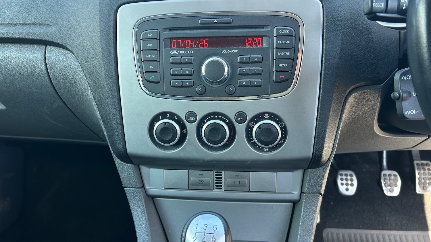 Used Ford Focus 2010 for sale - 78150428: Photo 18