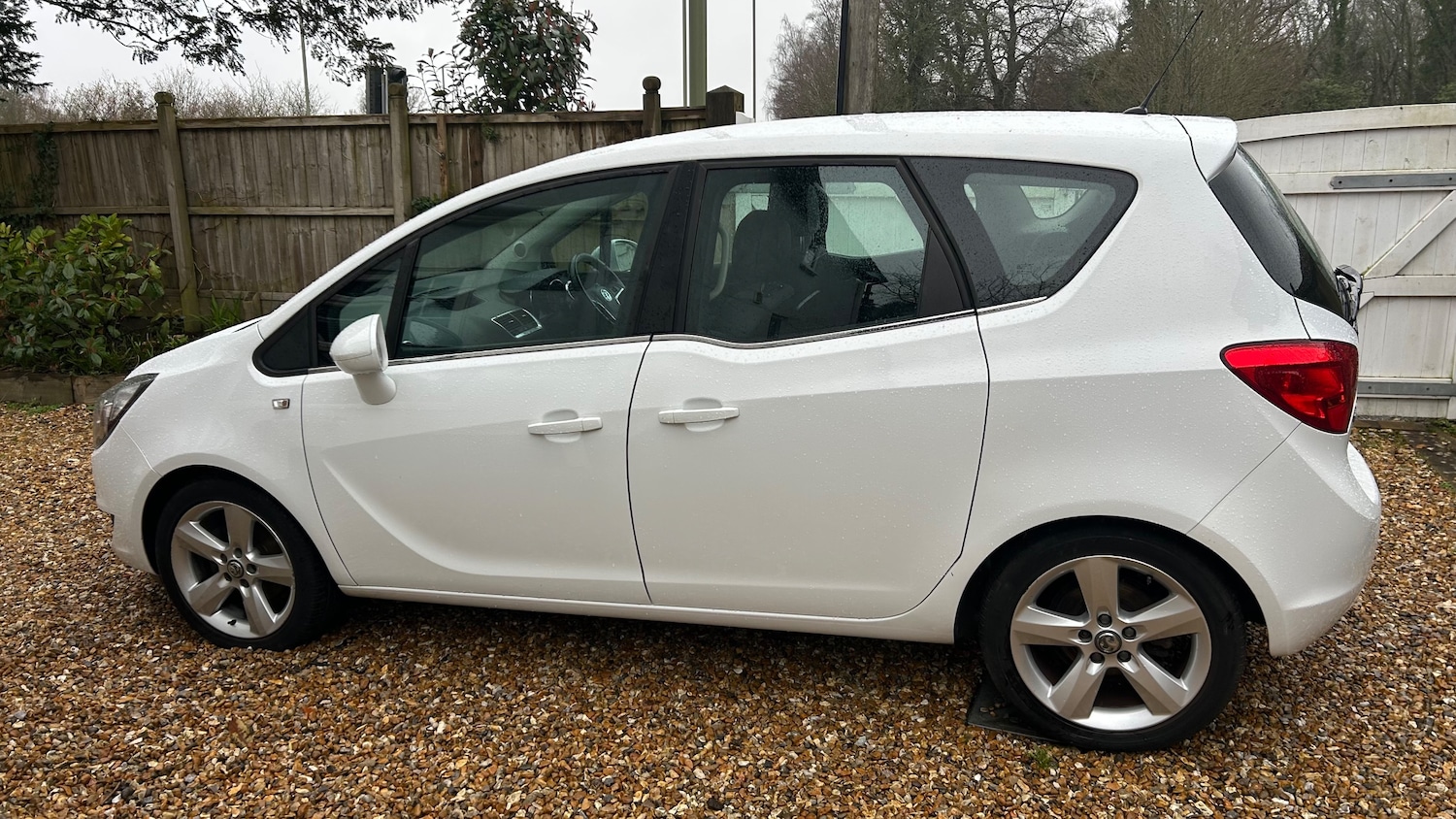 Used Vauxhall Meriva 2016 for sale - 77557294: Photo 2