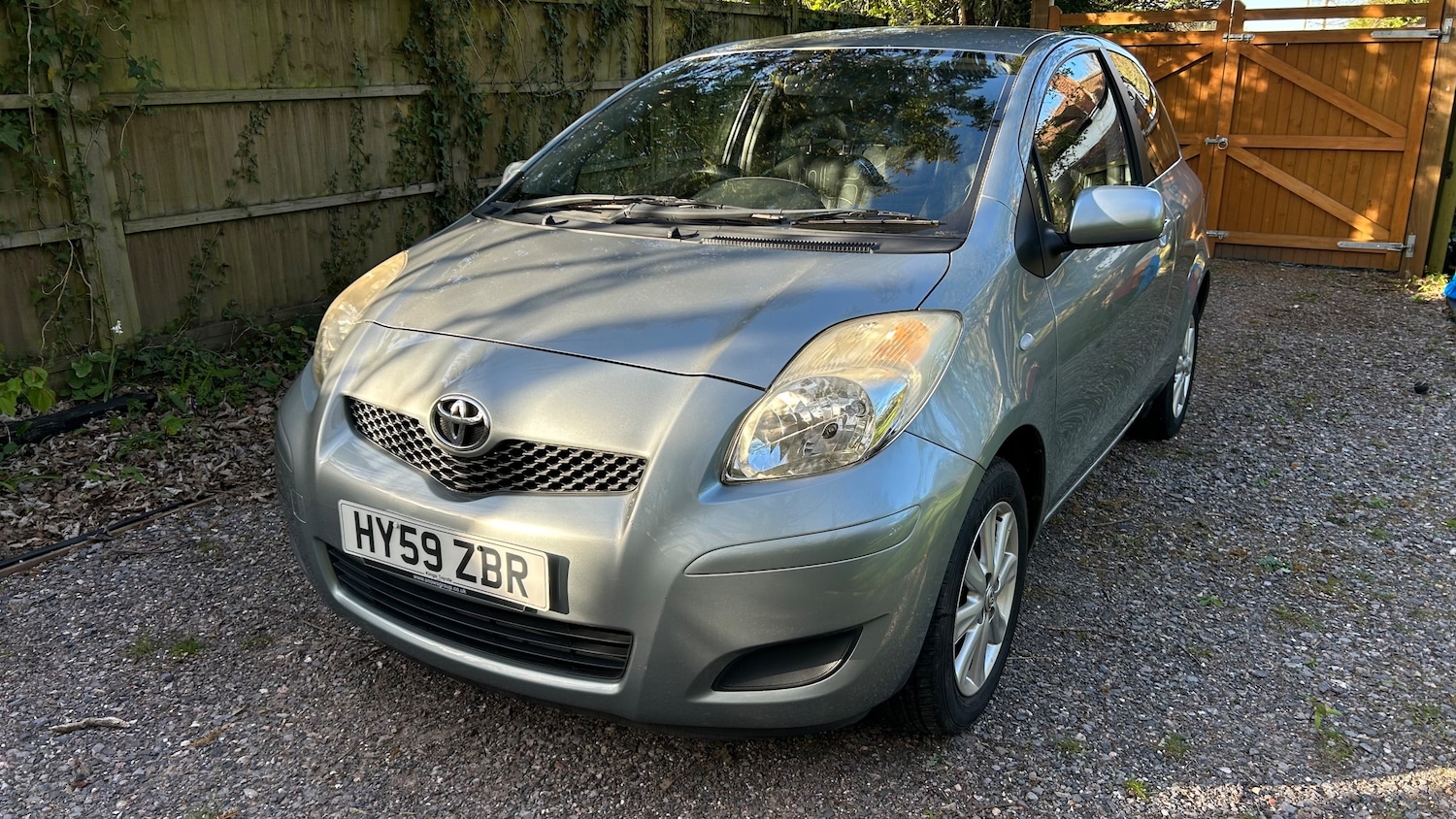 Used Toyota Yaris 2009 for sale - 78154852: Photo 2