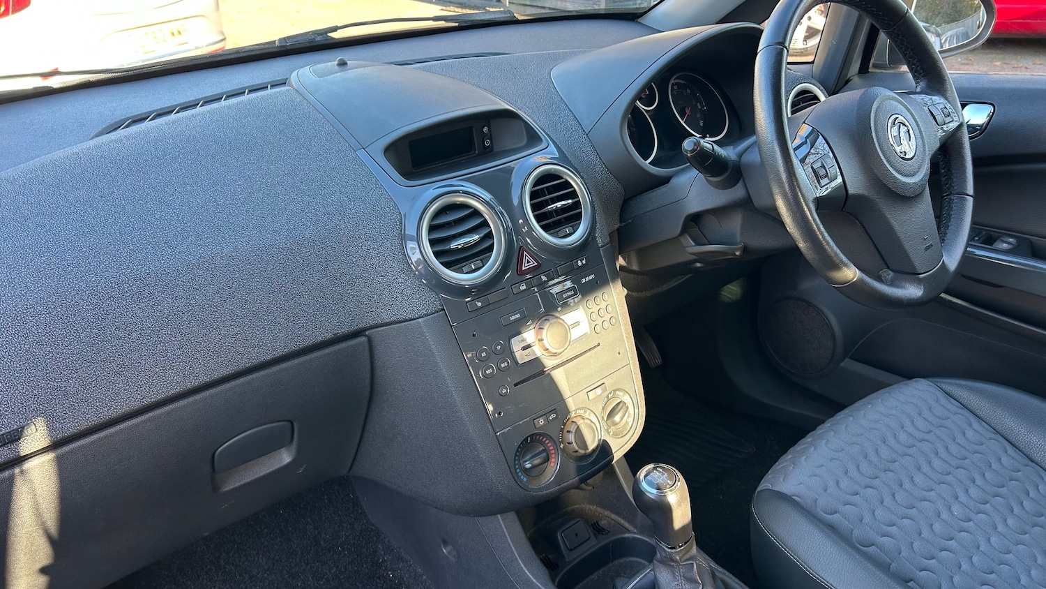 Used Vauxhall Corsa 2012 for sale - 76609394: Photo 22