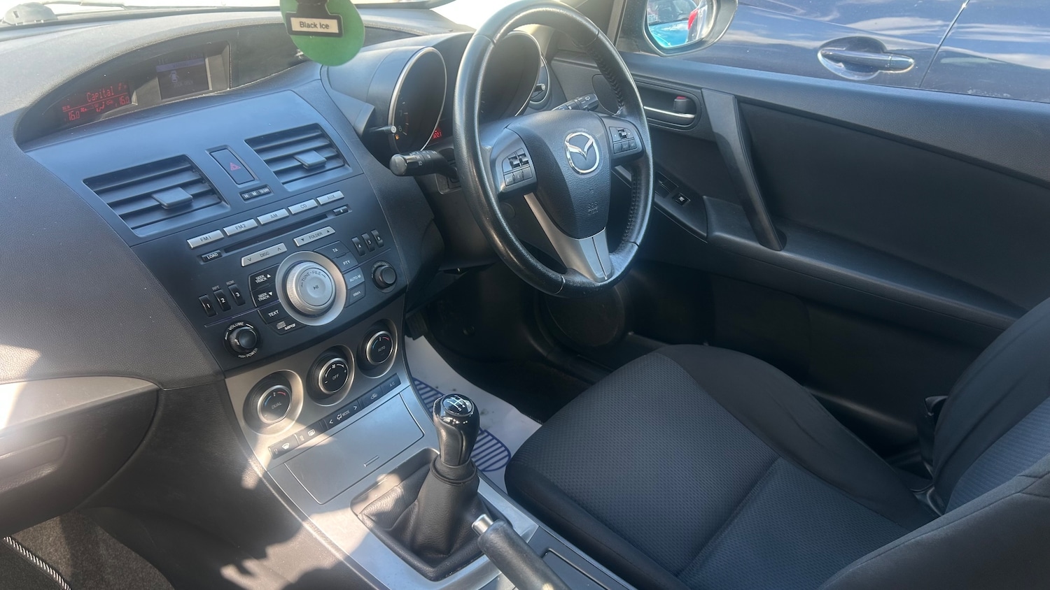 Used Mazda Mazda3 2010 for sale - 78022377: Photo 10