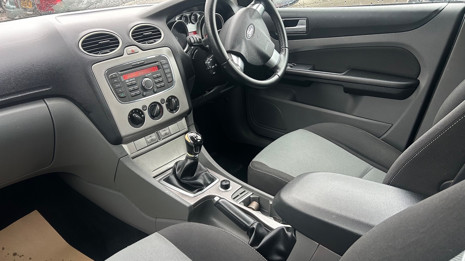 Used Ford Focus 2011 for sale - 76875136: Photo 10