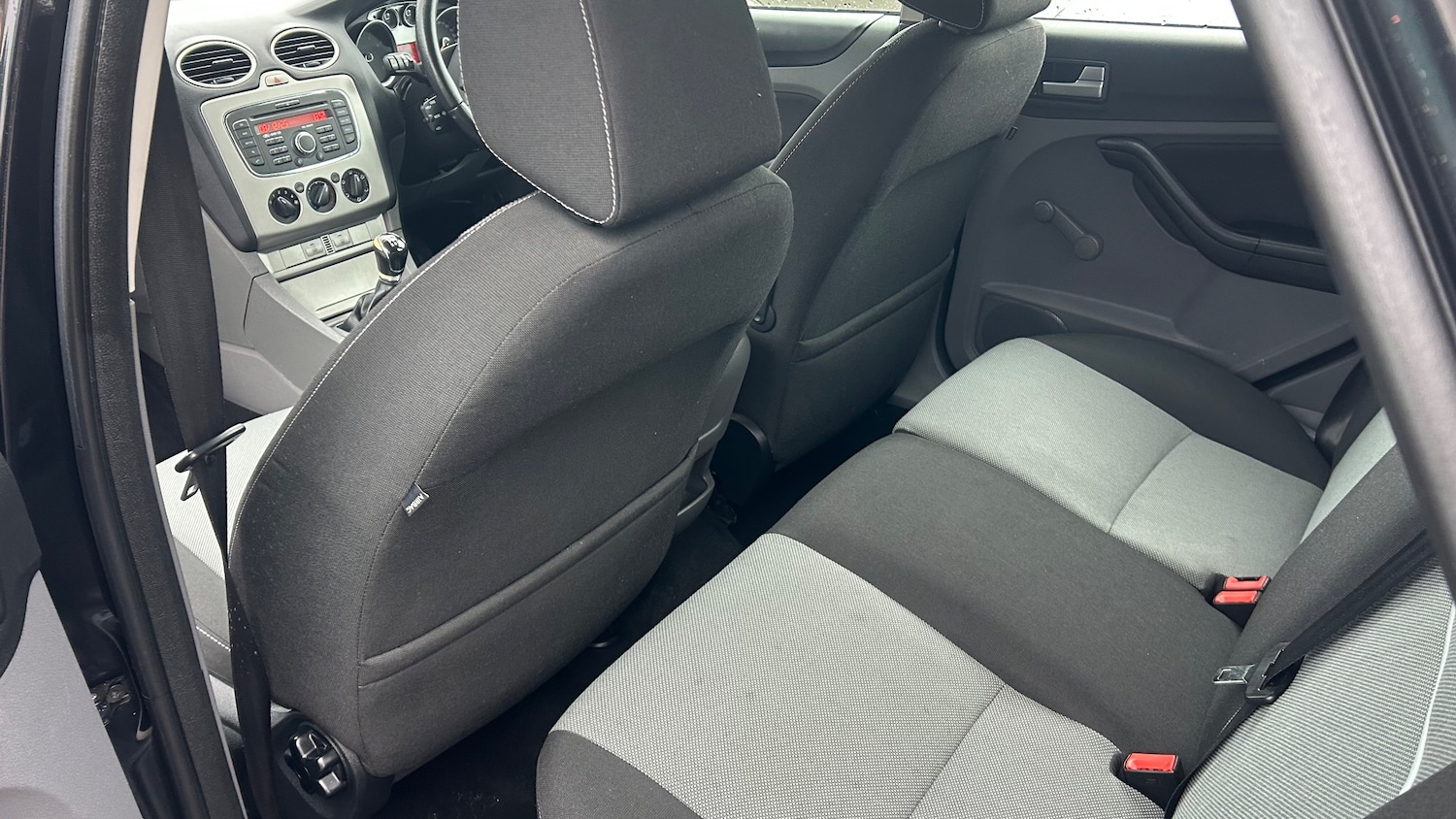 Used Ford Focus 2011 for sale - 76875136: Photo 14