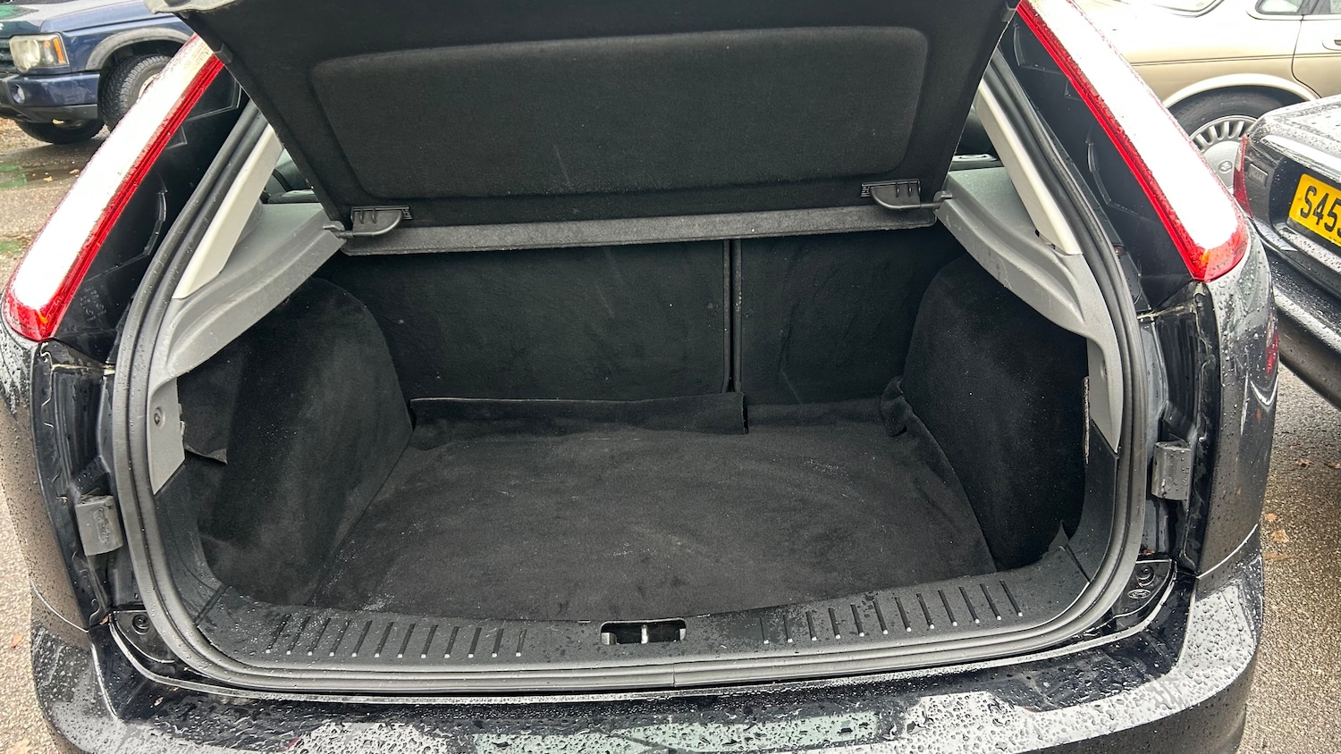 Used Ford Focus 2011 for sale - 76875136: Photo 19