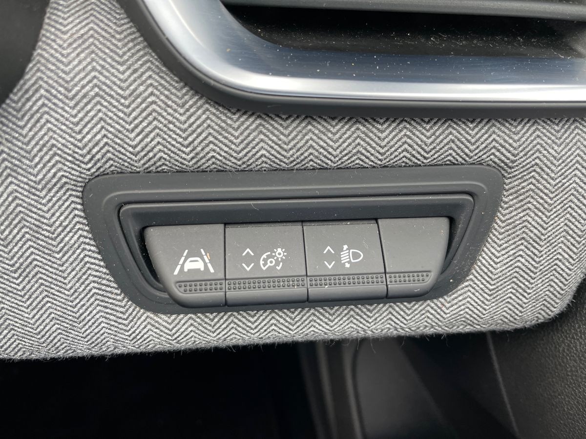 Used Renault Clio 2024 for sale - 77409869: Photo 23