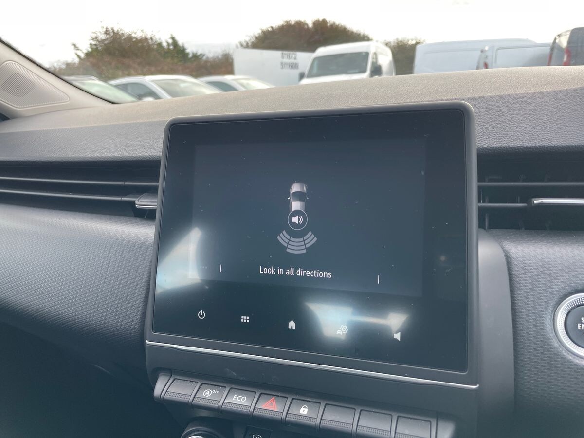 Used Renault Clio 2022 for sale - 76225469: Photo 17