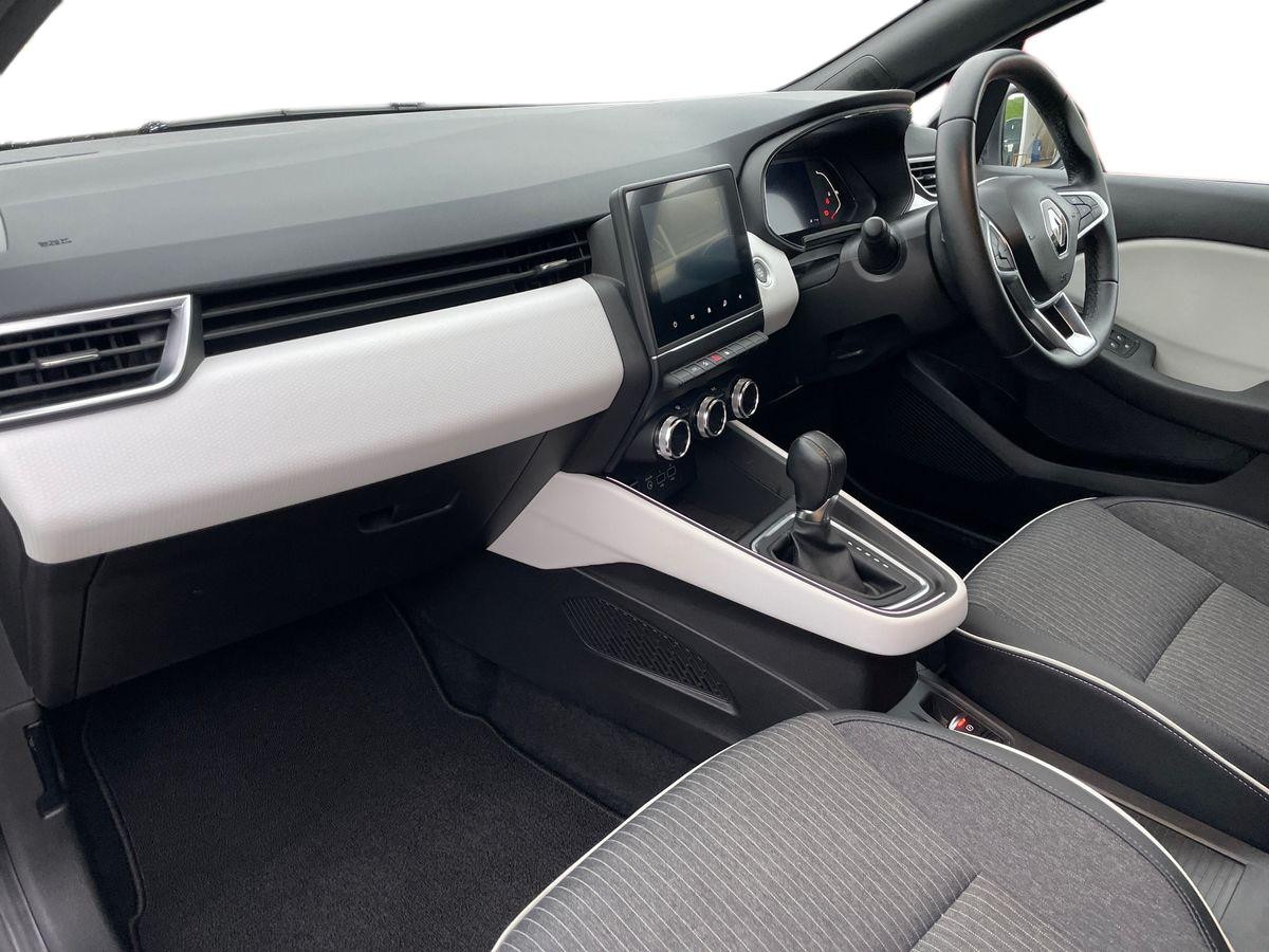 Used Renault Clio 2023 for sale - 76974779: Photo 11