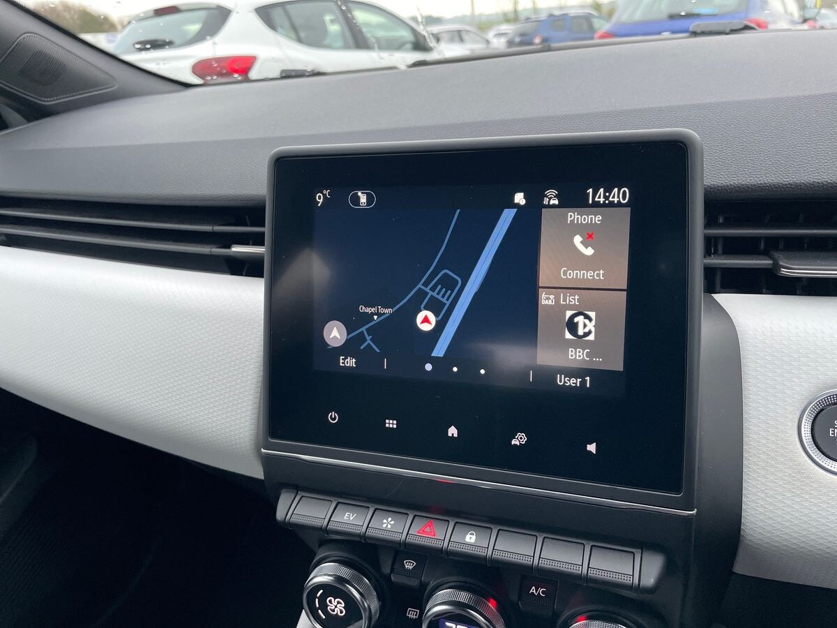 Used Renault Clio 2023 for sale - 76974779: Photo 15