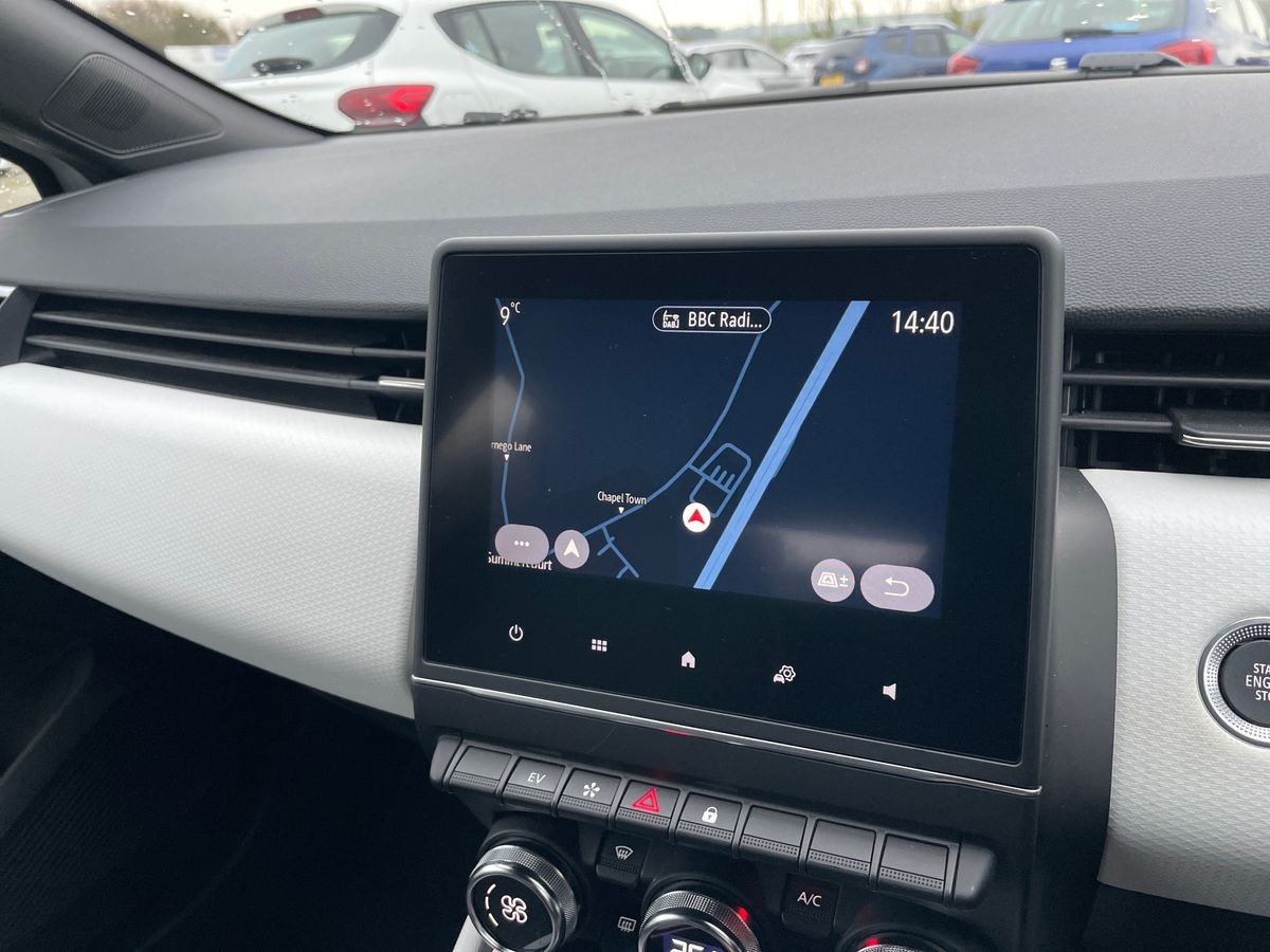 Used Renault Clio 2023 for sale - 76974779: Photo 16