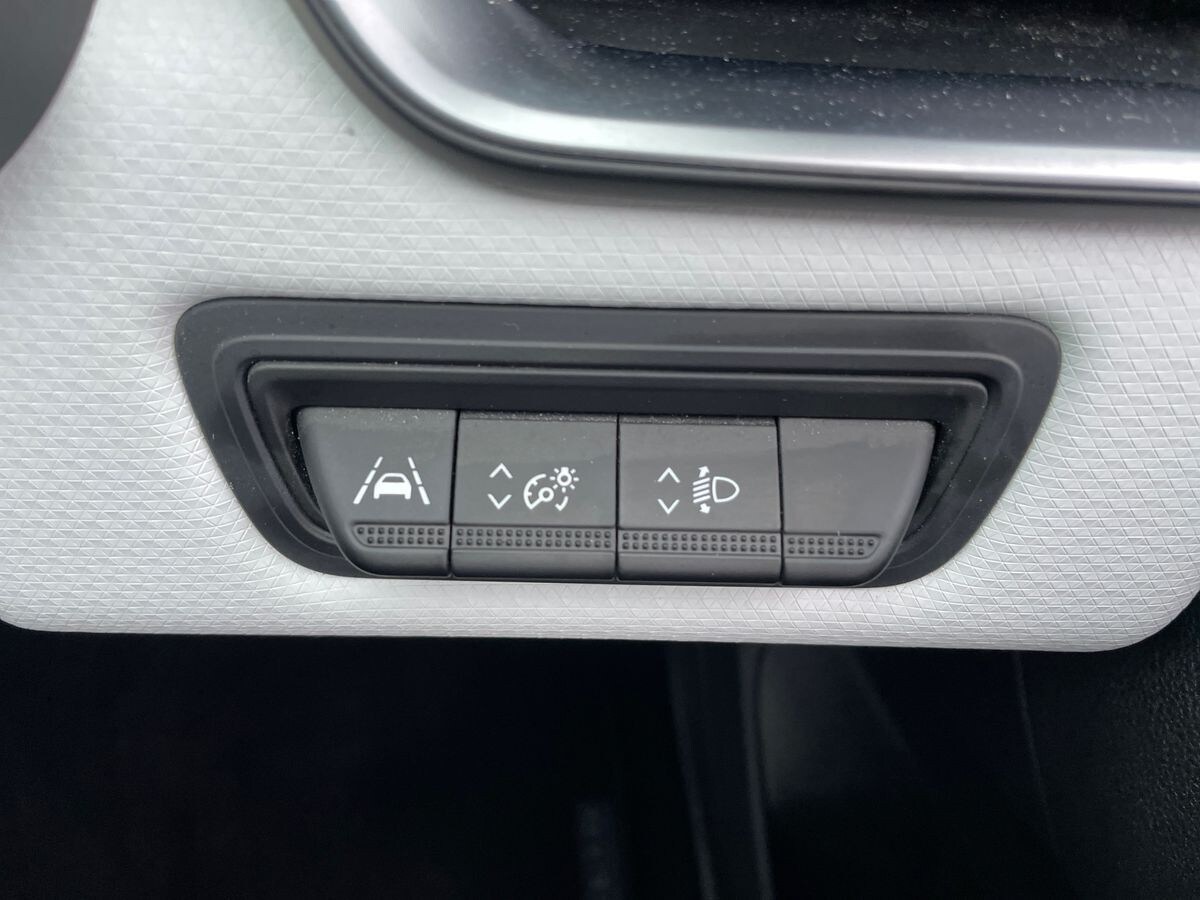 Used Renault Clio 2023 for sale - 76974779: Photo 37