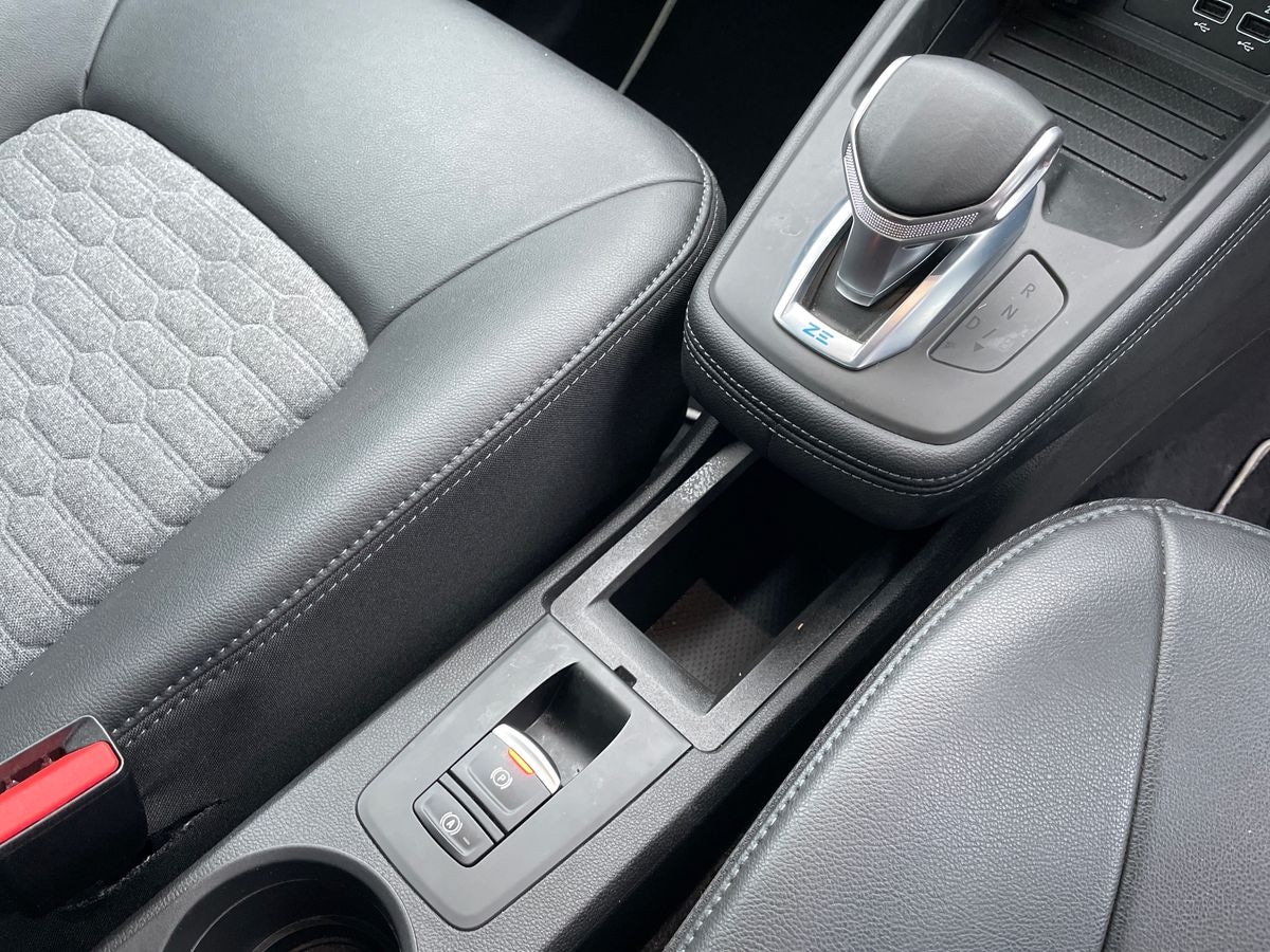 Used Renault Zoe 2021 for sale - 76885240: Photo 12