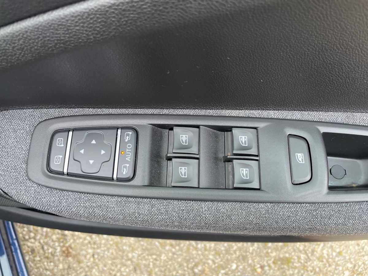 Used Renault Zoe 2021 for sale - 76885240: Photo 14