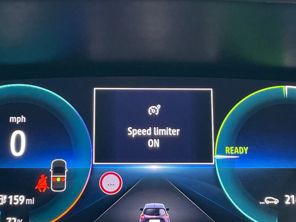 Used Renault Zoe 2021 for sale - 76885240: Photo 26