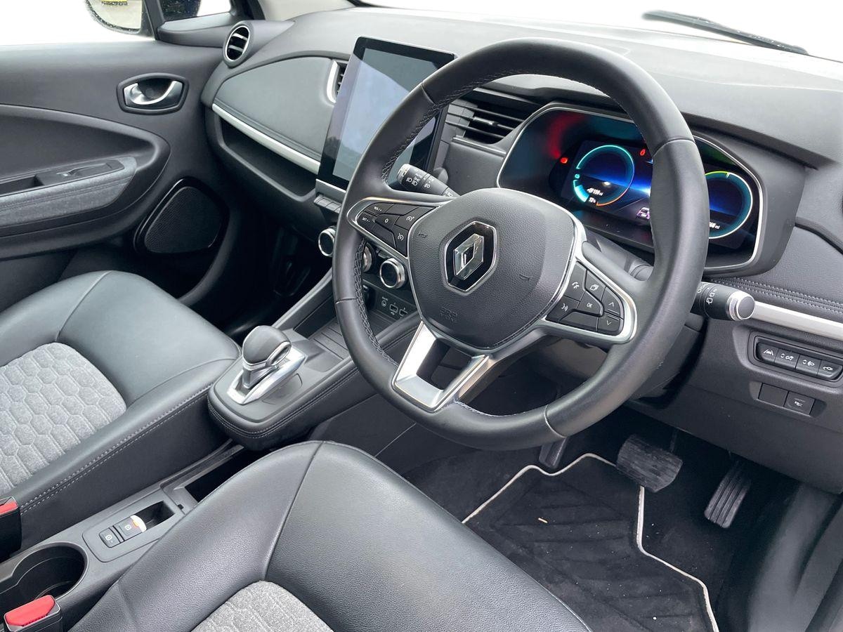 Used Renault Zoe 2021 for sale - 76885240: Photo 8