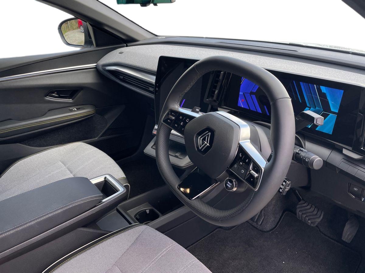 Used Renault Megane E Tech 2024 for sale - 76413697: Photo 7