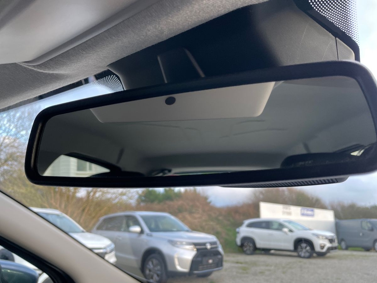 Used Renault Zoe 2022 for sale - 76885236: Photo 32