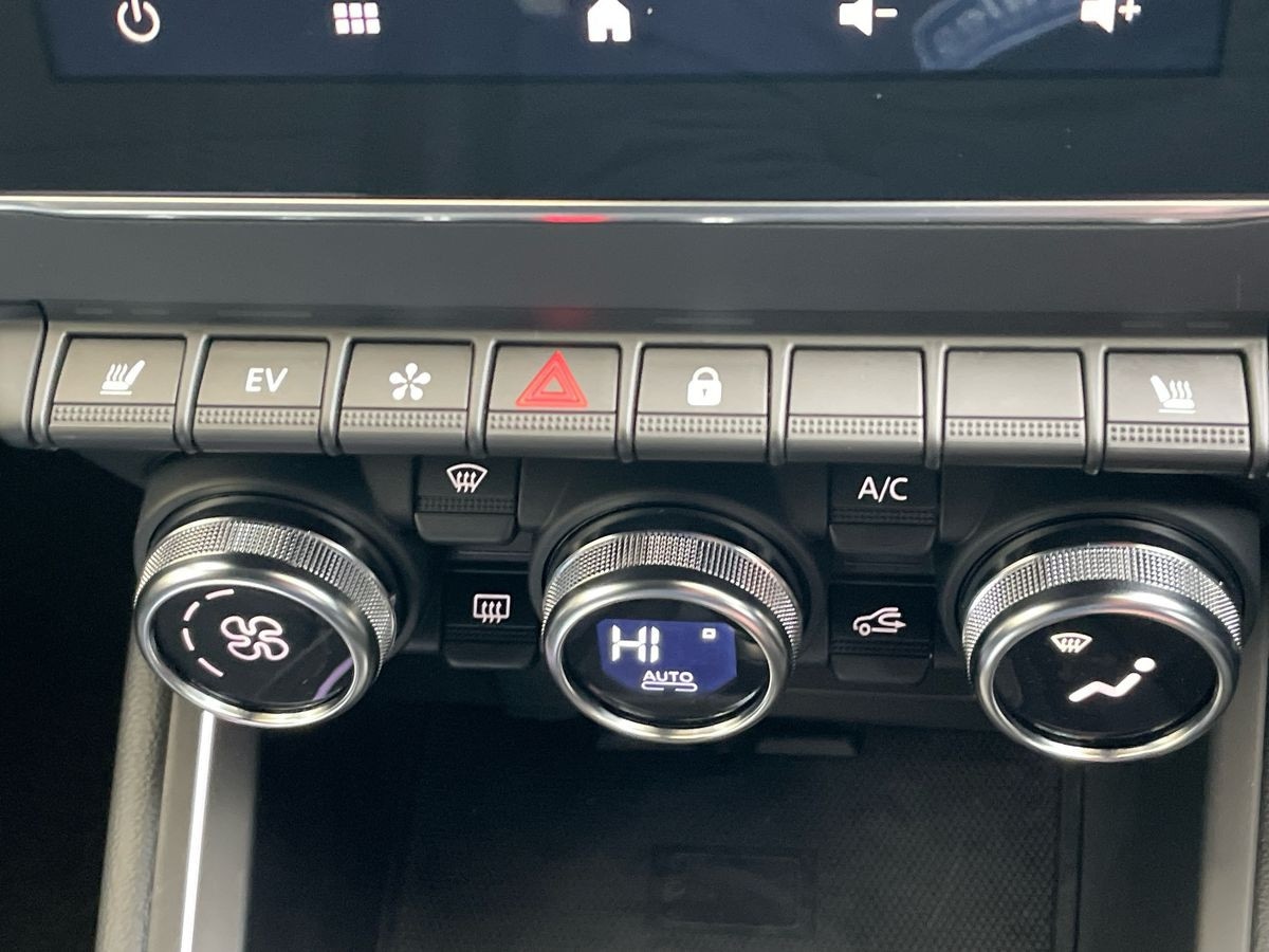 Used Renault Clio 2025 for sale - 76653768: Photo 25