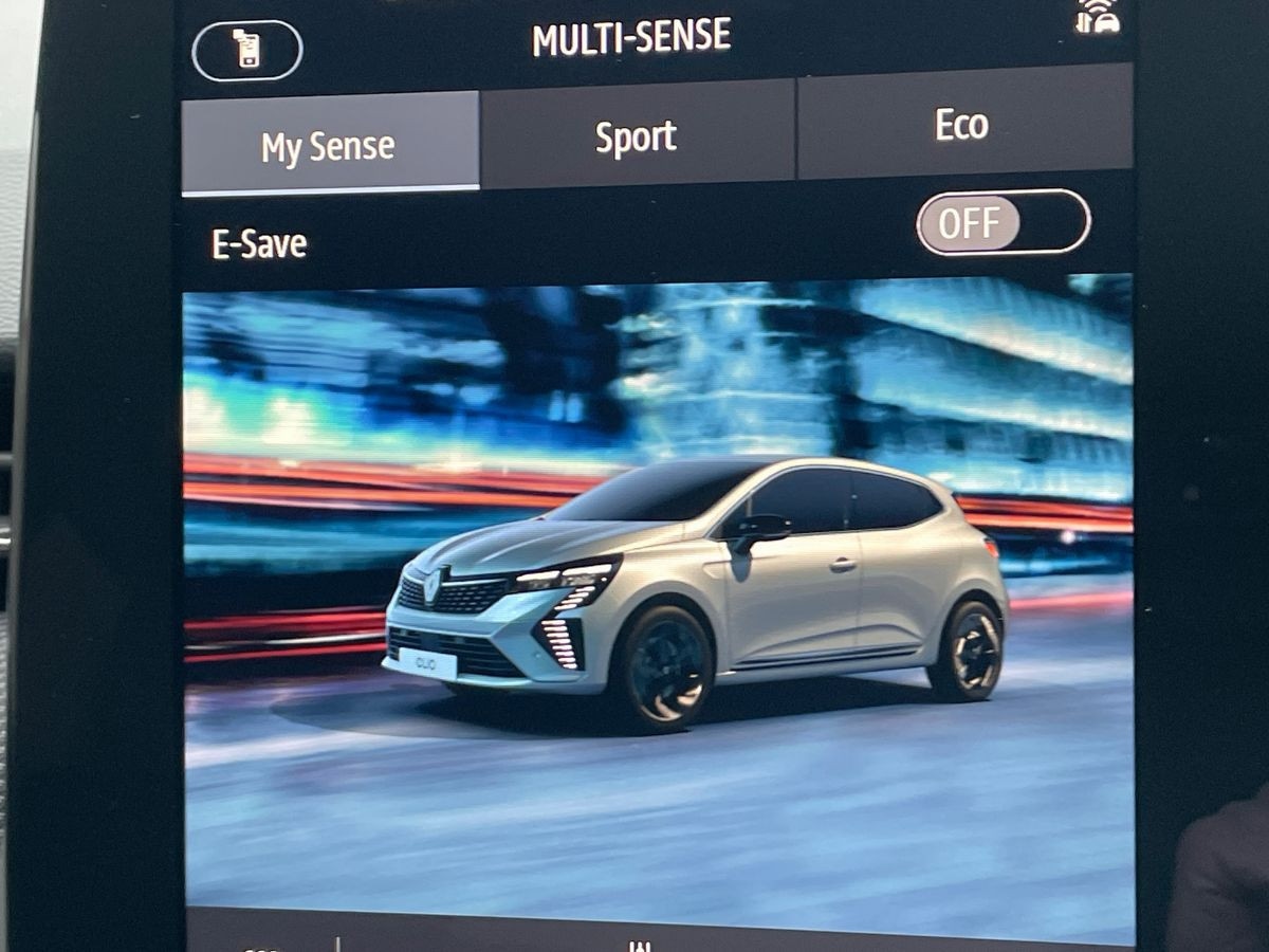 Used Renault Clio 2025 for sale - 76653768: Photo 34