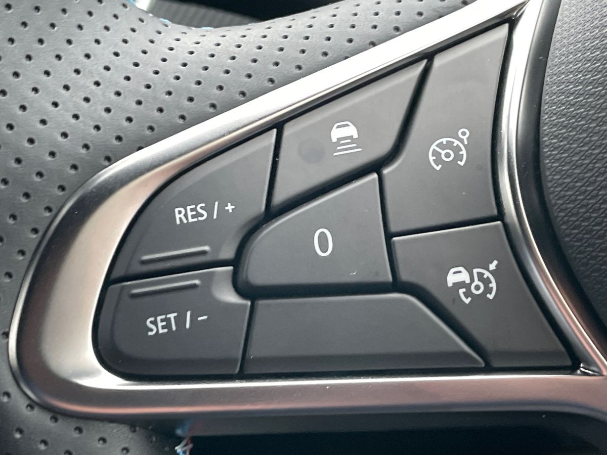 Used Renault Clio 2025 for sale - 76653768: Photo 39