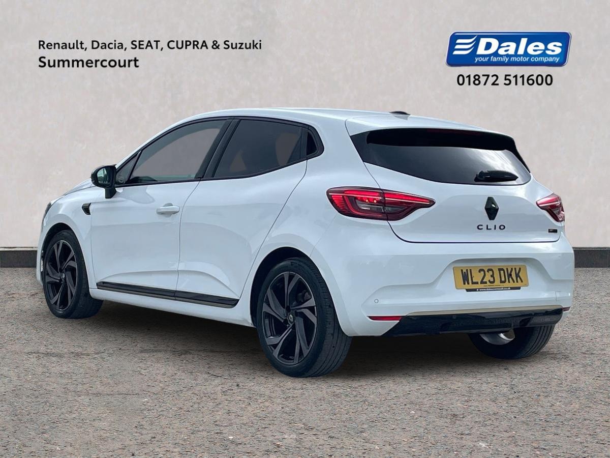 Used Renault Clio 2023 for sale - 76413735: Photo 2