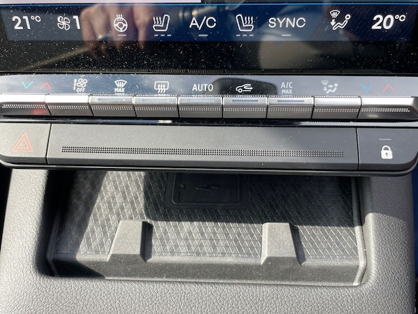 Used Renault Scenic E-Tech 2024 for sale - 73986873: Photo 12