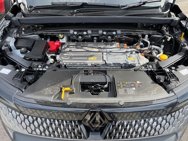 Used Renault Scenic E-Tech 2024 for sale - 73986873: Photo 21