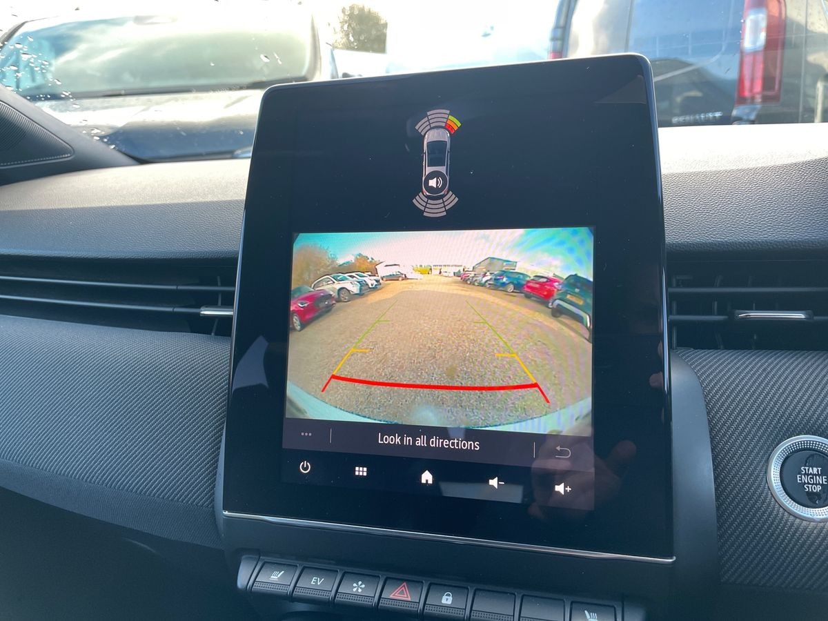 Used Renault Clio 2023 for sale - 76643807: Photo 17