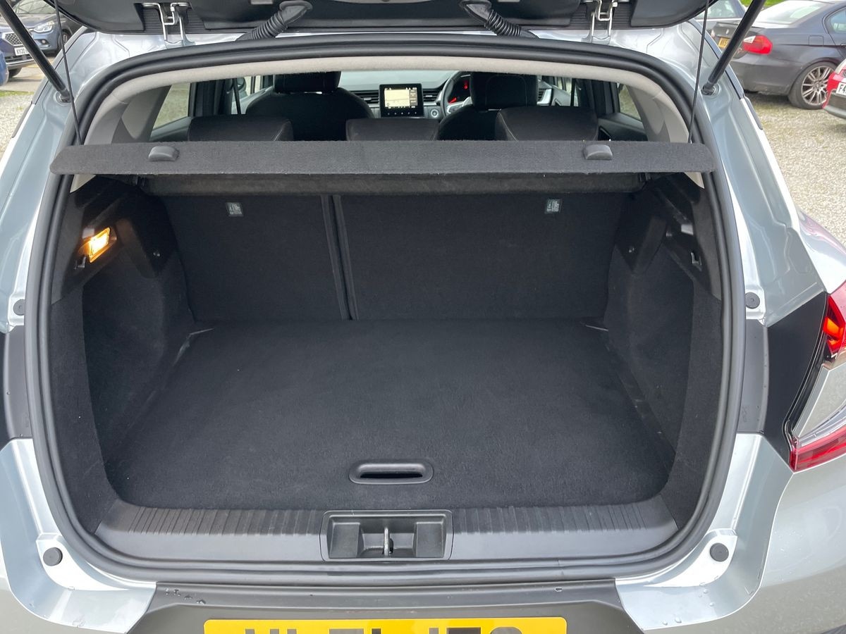 Used Renault Captur 2022 for sale - 77080941: Photo 21