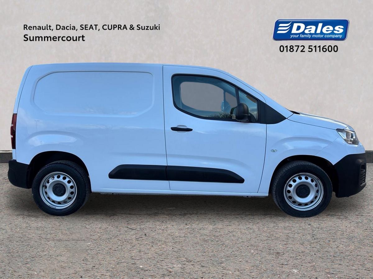 Used Citroen Berlingo 2023 for sale - 77357617: Photo 4