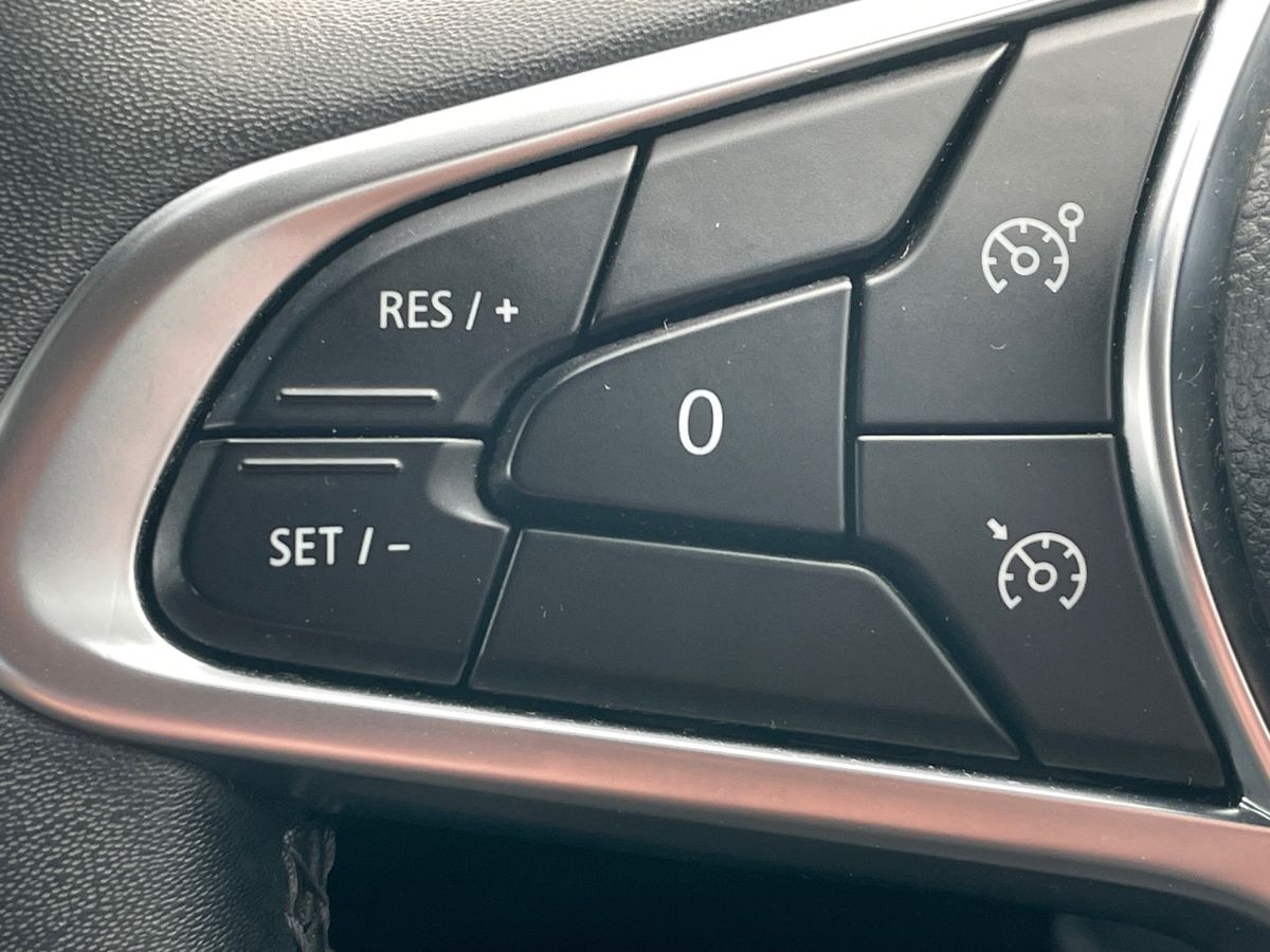 Used Renault Clio 2021 for sale - 76268813: Photo 25