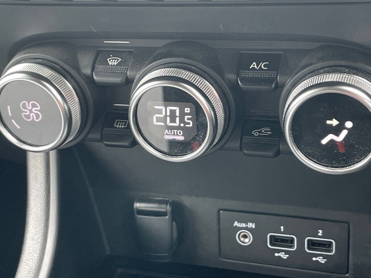 Used Renault Captur 2023 for sale - 77423795: Photo 13