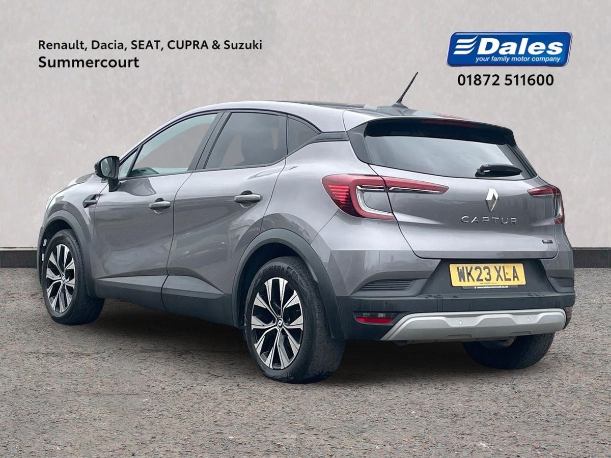 Used Renault Captur 2023 for sale - 77423795: Photo 2