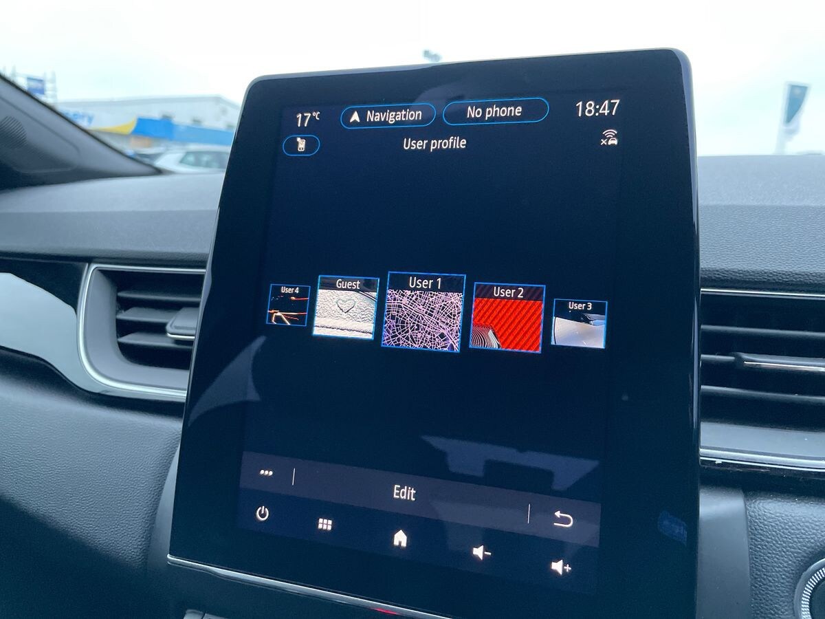 Used Renault Captur 2023 for sale - 75467120: Photo 38