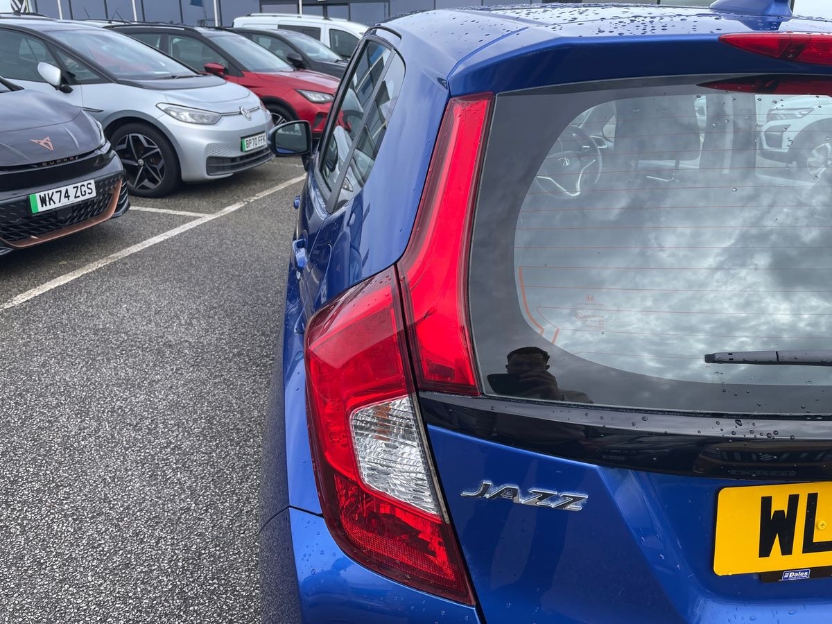 Used Honda Jazz 2017 for sale - 77522406: Photo 27