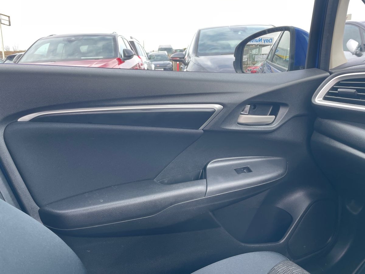 Used Honda Jazz 2017 for sale - 77522406: Photo 33