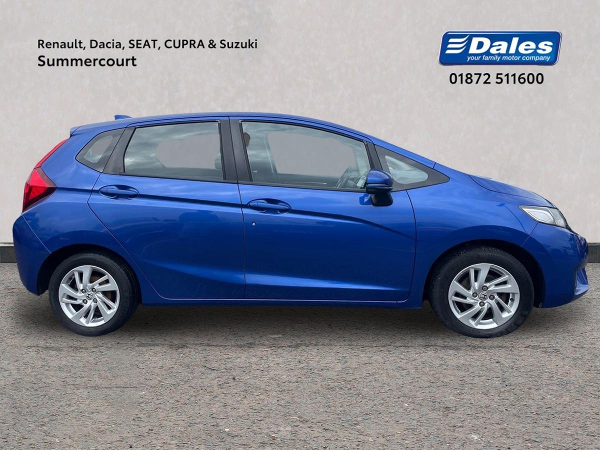 Used Honda Jazz 2017 for sale - 77522406: Photo 4