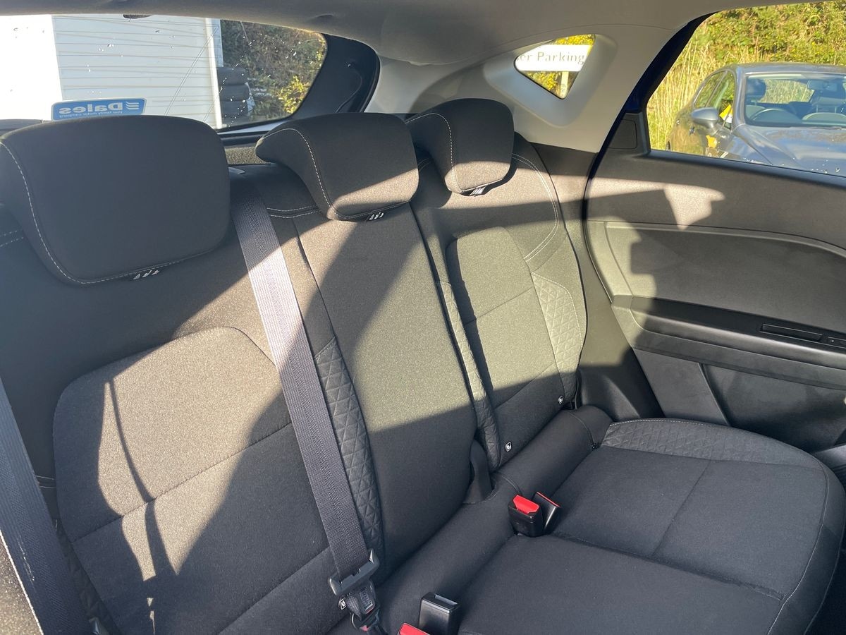 Used Renault Captur 2023 for sale - 76413784: Photo 29