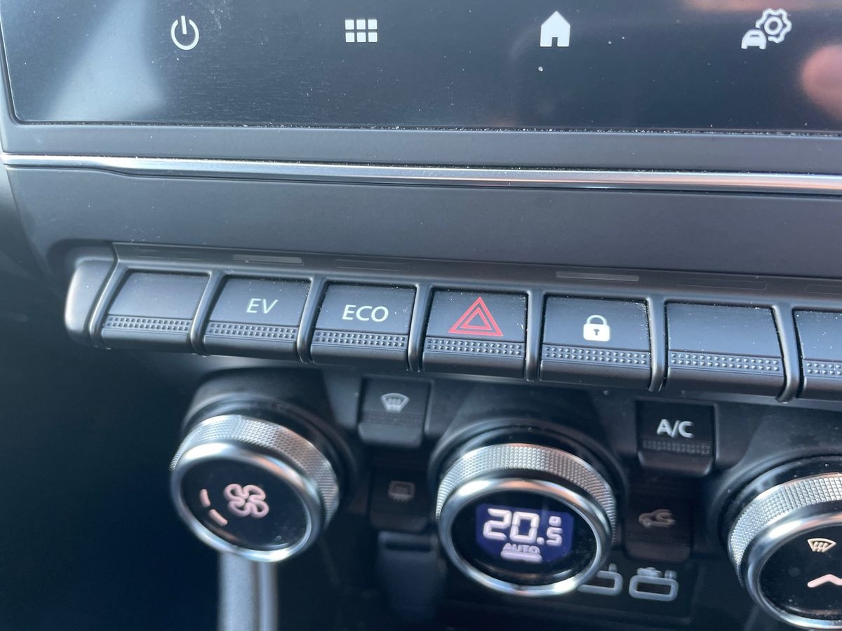 Used Renault Captur 2023 for sale - 76413784: Photo 32