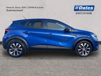Used Renault Captur 2023 for sale - 76413784: Photo