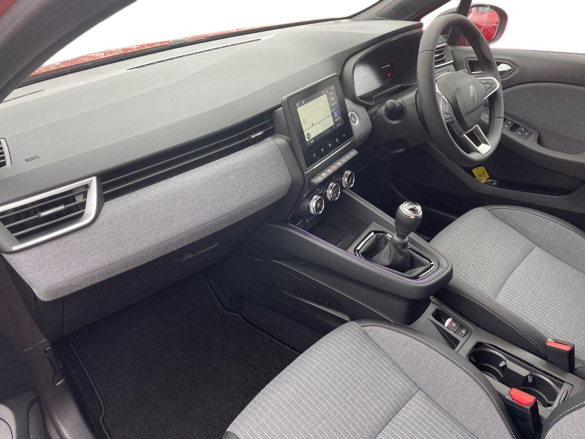 Used Renault Clio 2025 for sale - 76413792: Photo 11