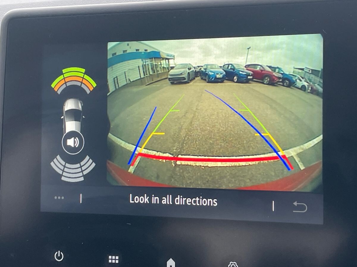 Used Renault Clio 2025 for sale - 76413792: Photo 17