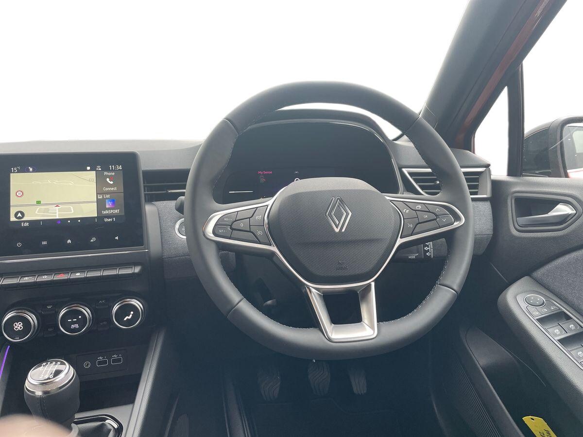 Used Renault Clio 2025 for sale - 76413792: Photo 9