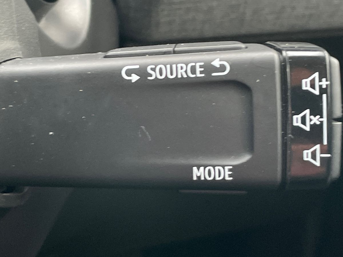 Used Renault Clio 2024 for sale - 76885238: Photo 19