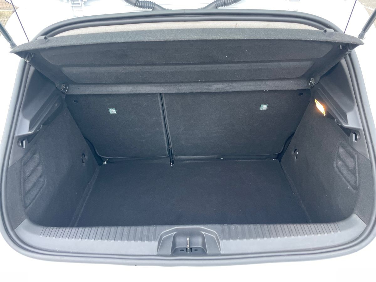 Used Renault Clio 2024 for sale - 76885238: Photo 21