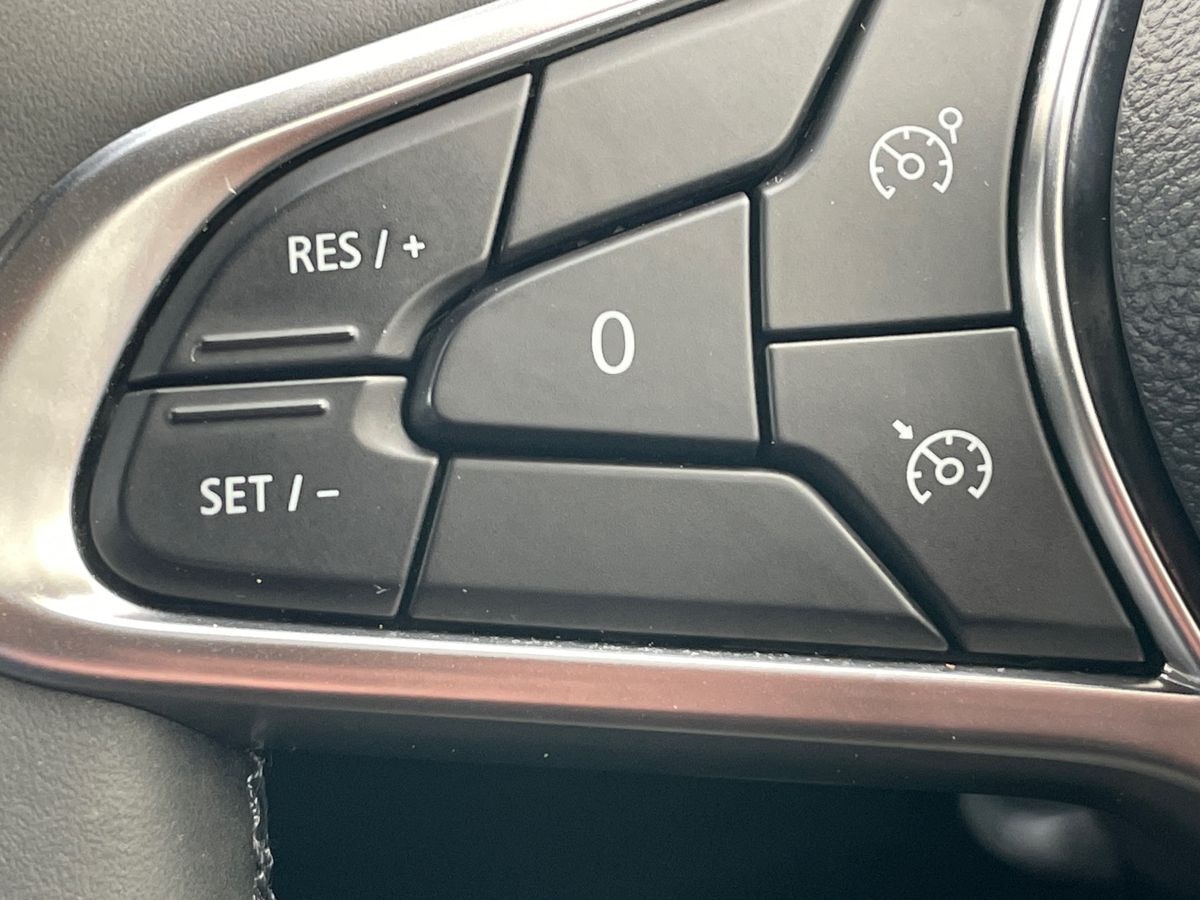 Used Renault Clio 2024 for sale - 76885238: Photo 26