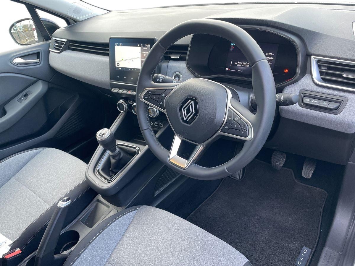 Used Renault Clio 2024 for sale - 76885238: Photo 8