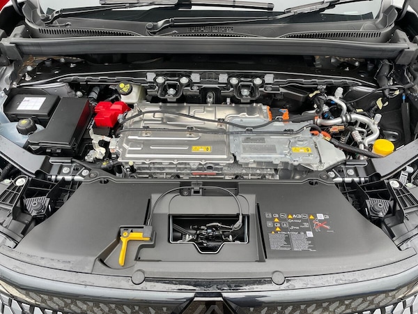 Used Renault Scenic E-Tech 2024 for sale - 73987059: Photo 21