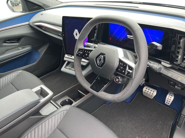 Used Renault Scenic E-Tech 2024 for sale - 73987059: Photo 7